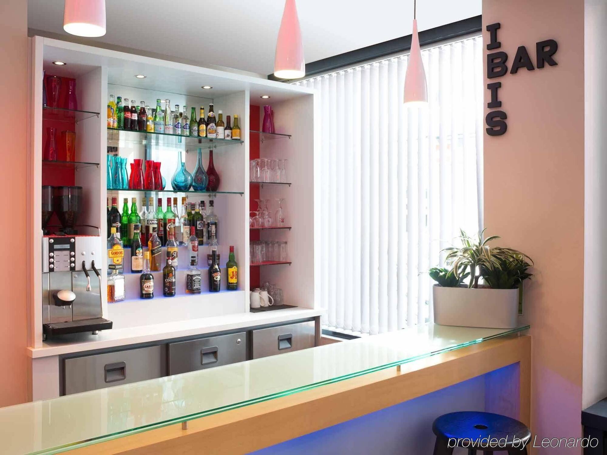 Ibis Geneve Centre Gare Hotel Bagian luar foto